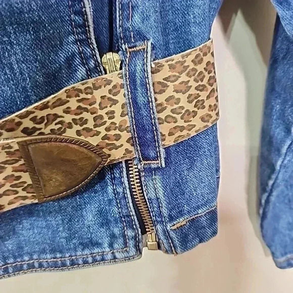 Rampage Vintage 70-80s denim cropped  high shoulder sexy jacket with belt. Large - Picture 9 of 14